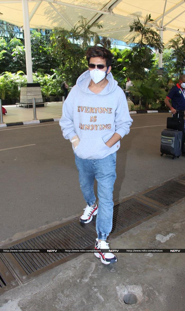 Sky Full Of Stars: Anushka Sharma And Kartik Aaryan Take The Flight