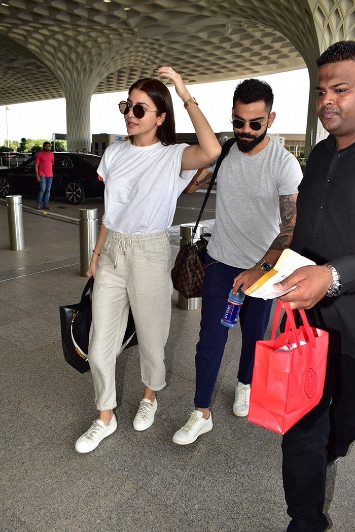ANUSHKA SHARMA while arriving at airport 💞 in 2023