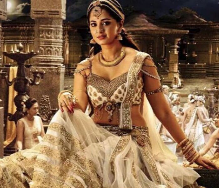 Happy Birthday, Anushka Shetty. Charming @ 36