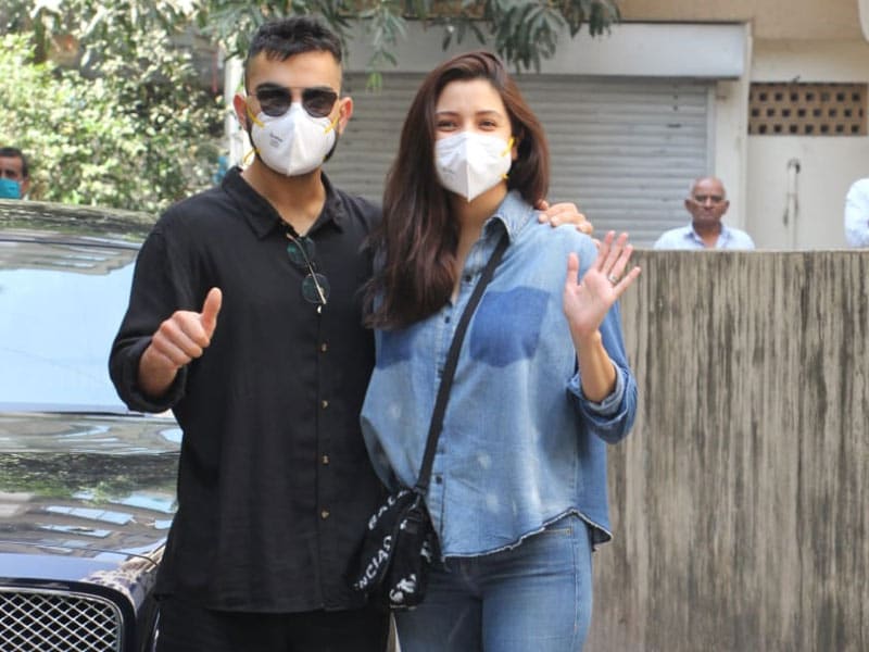 Photo : New Parents Anushka Sharma And Virat Kohli Spotted After Birth Of Baby