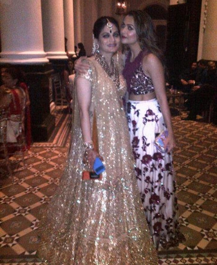 Up Close and Personal at Arpita\'s Wedding: Priyanka, Katrina Sizzle