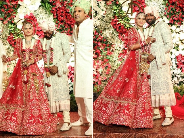Photo : Arti Singh And Dipak Chauhan's Wedding Album With Fam-Jam Pics