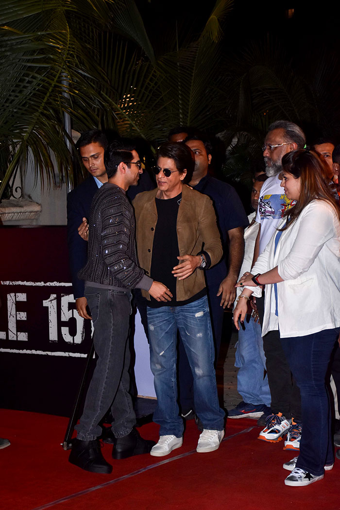 Shah Rukh Khan, Taapsee, Tabu, Vicky Spotted At The Screening Of Article 15