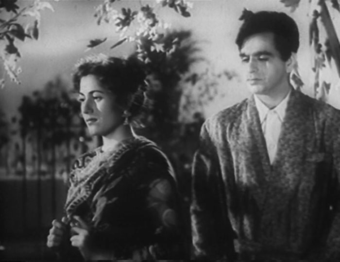 Her first bout of recognition came with the Dilip Kumar starrer <i>Sangdil</i> (1952), in which she sang the song <i>Dharti Se Door</i>.