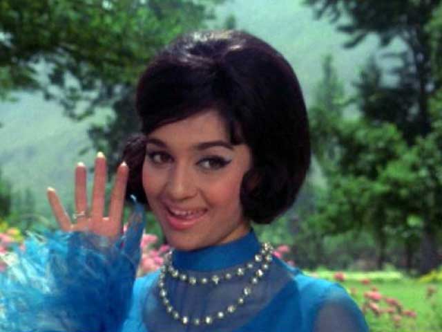 Ever Graceful, Asha Parekh Turns 72