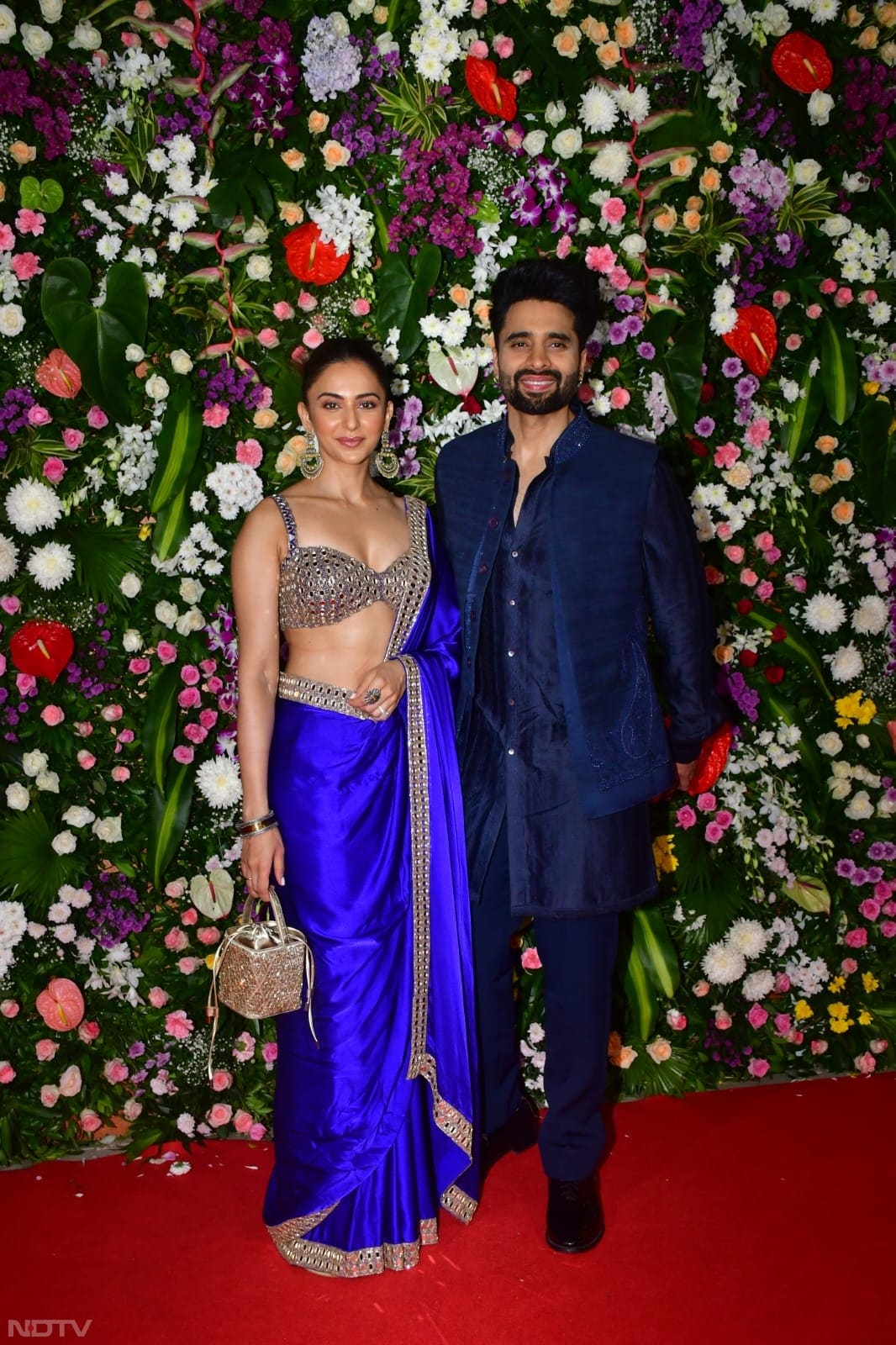 Rakul Preet Singh and Jackky Bhagnani looked stunning in different shades of blue (Image Courtesy: Varinder Chawla)