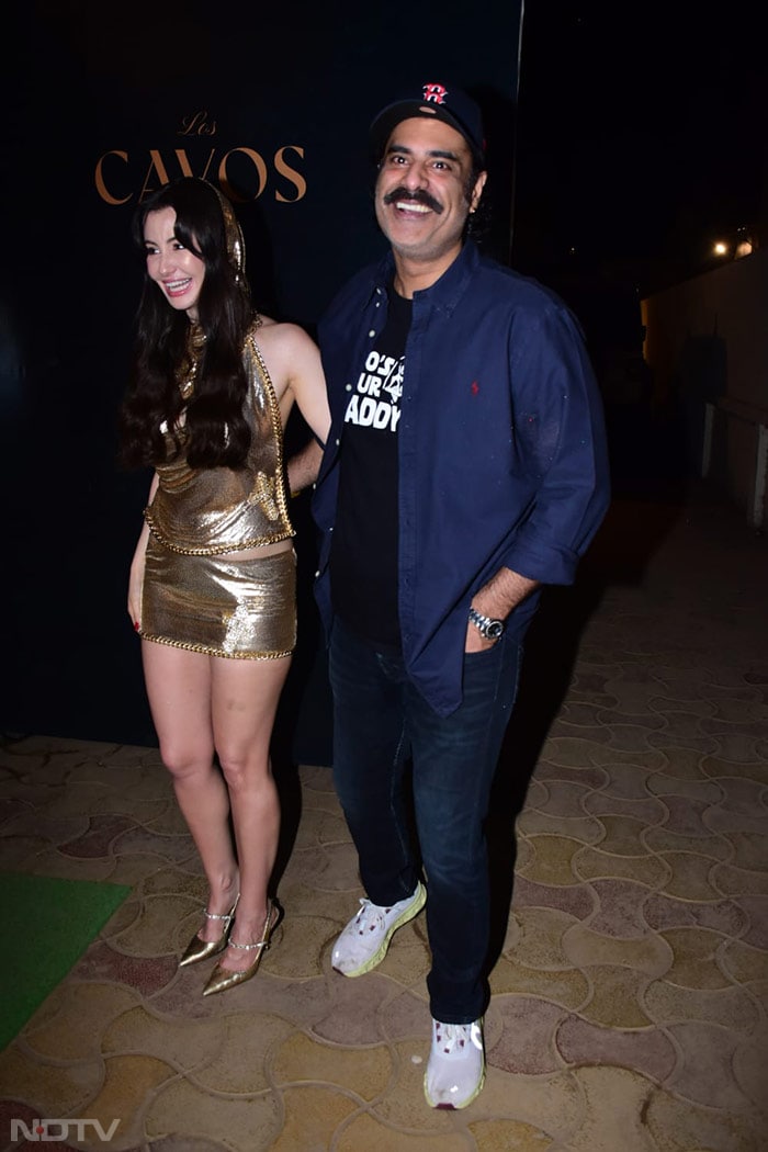 At Giorgia Andriani\'s Birthday Bash: Orry And Sikandar Kher Attend