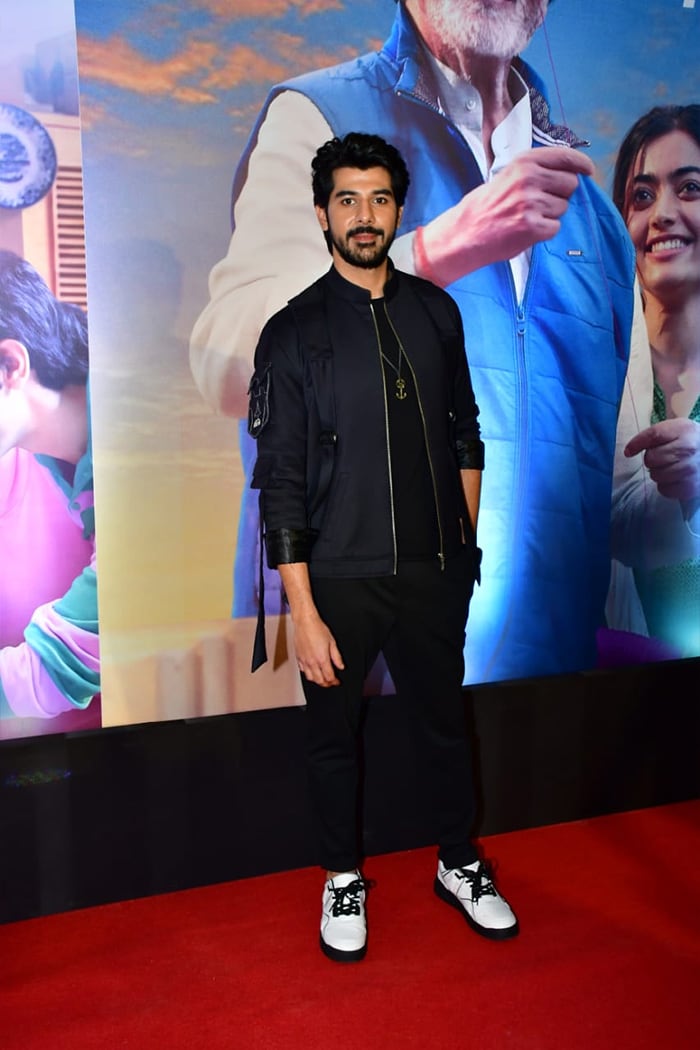 At <i>Goodbye</i> Screening Rashmika Mandanna, Tamannaah, Neena Gupta With Daughter Masaba And Others