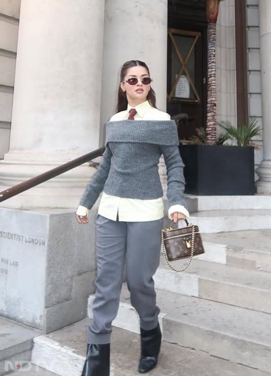 अवनीत कौर ने अपने लेटेस्ट इंस्टाग्राम पोस्ट में एक बेहद क्लासी और इंटरनेशनल फैशन वाइब वाला लुक कैरी किया है.