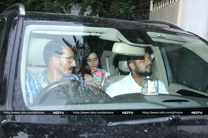 All Eyes On Ayushmann Khurrana\'s Daughter Varushka During Family Outing