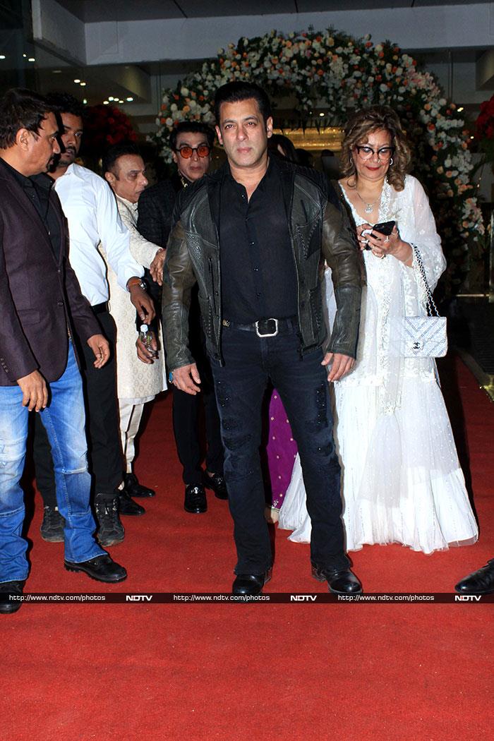 Salman Khan, Sonakshi Sinha, Rekha Add Stardust To Azhar Morani\'s Wedding