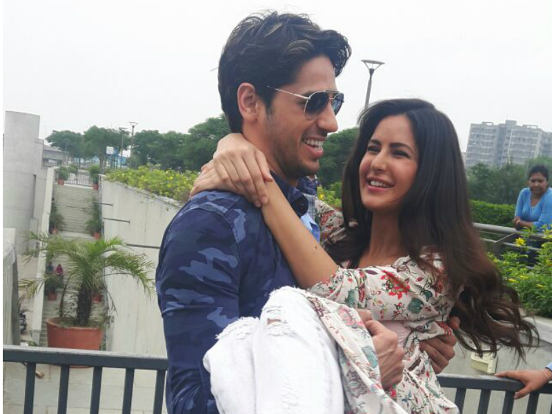 कैटरीना और सिद्धार्थ को बार बार नहीं, हजार बार देखो... कैटरीना और सिद्धार्थ को बार बार नहीं, हजार बार देखो...