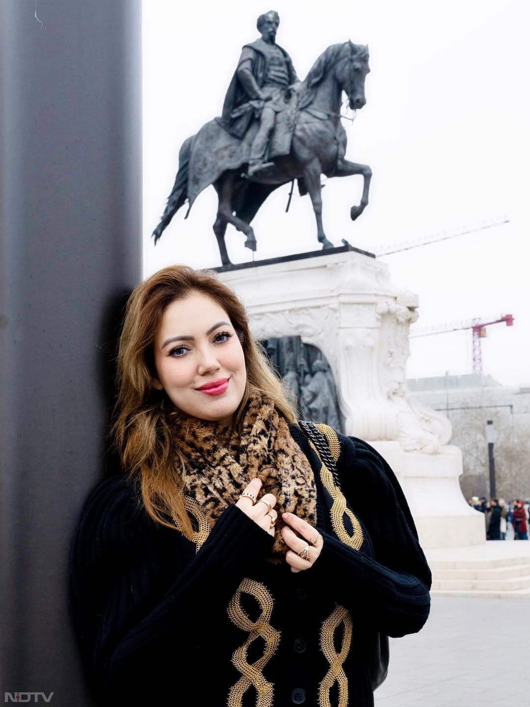 मुनमुन के फैंस उनकी ये फोटोज काफी पसंद कर रहे हैं. mmoonstar/Instagram