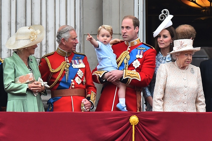Prince George\'s Kodak Moment With His Royal Family