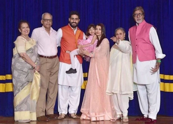 Bachchans Cheer For Aaradhya at Her Annual Day in School