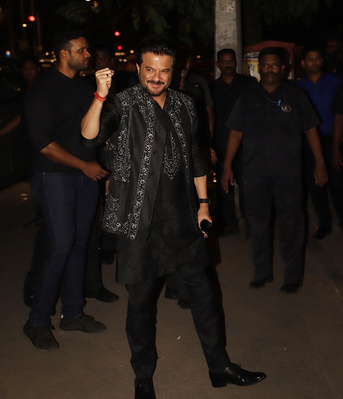 The Bachchans\' Big Diwali Bash: Shah Rukh Khan, Anushka Sharma, Akshay Kumar And Others Add Star Power