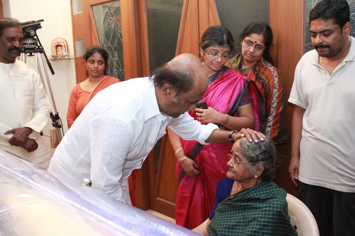 Rajinikanth Bids Farewell to K Balachander