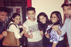 When Riteish-Genelia Said 'Cheese' with Arpita-Aayush When Riteish-Genelia Said 'Cheese' with Arpita-Aayush