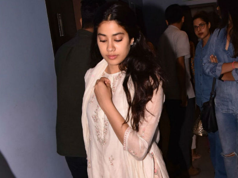 Ishaan Invites Janhvi, Boney Kapoor And Others To Watch His New Film