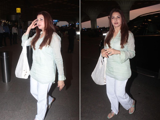 Bhagyashree's Airport Look Be Like Bhagyashree's Airport Look Be Like