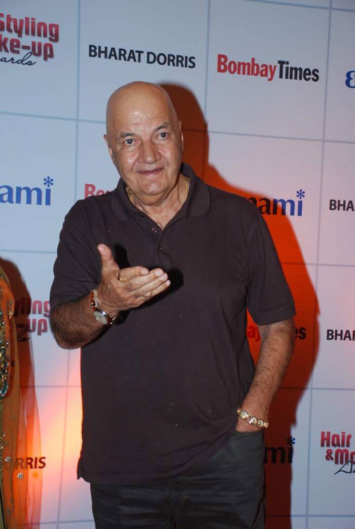 Popular villain of yesteryear Prem Chopra arrives at Bharat N Dorris awards.