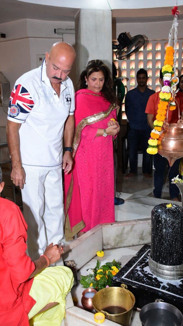 Rakesh Roshan along with his wife Pinky Roshan were clicked at Maha Shivratri pooja.