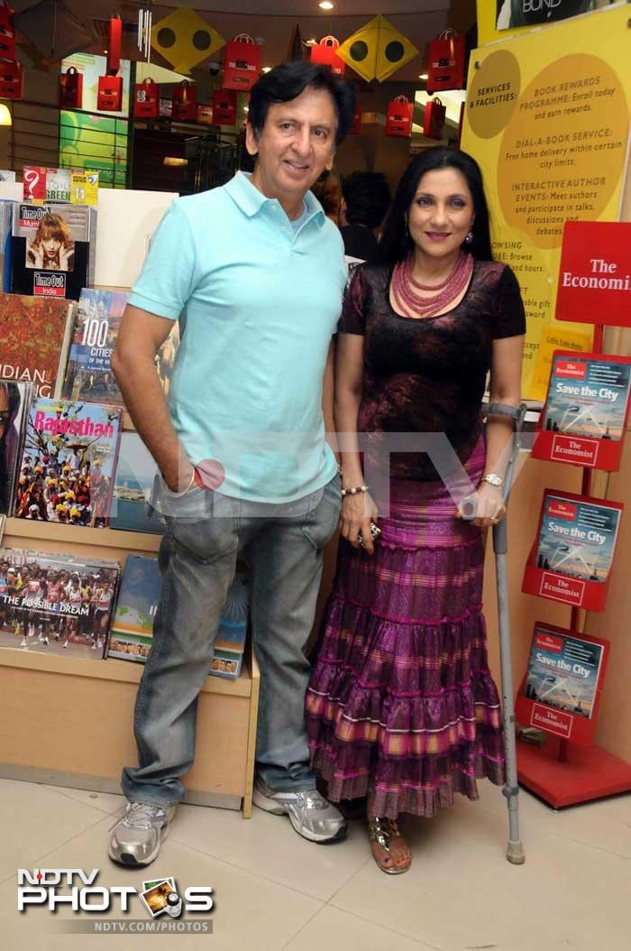 Reclusive Kumar Gaurav at Biddu\'s book launch