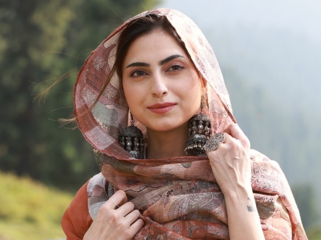 Bigg Boss की सबसे 'बदतमीज़' लड़की की 7 अच्छी फोटोज़