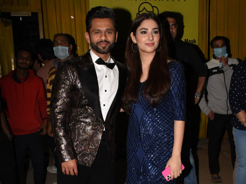 At The <i>Bigg Boss 14</i> Finale, Disha Parmar Cheered For Boyfriend Rahul Vaidya At The <i>Bigg Boss 14</i> Finale, Disha Parmar Cheered For Boyfriend Rahul Vaidya