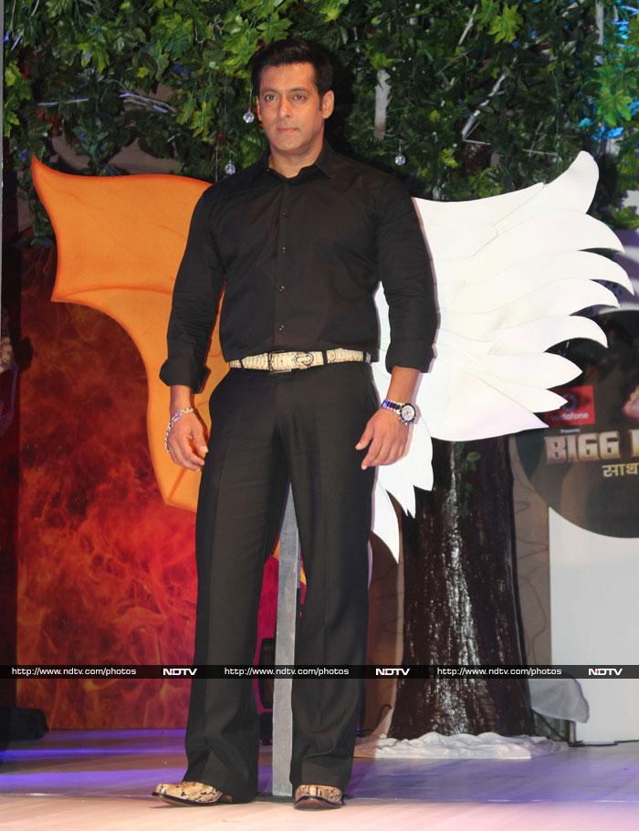 Angels & demons: Salman dances for Bigg Boss