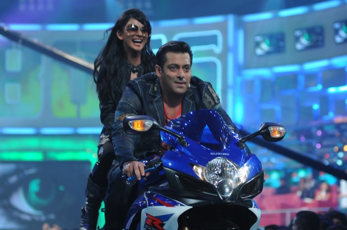 Salman reveals Bigg Boss 4 contestants