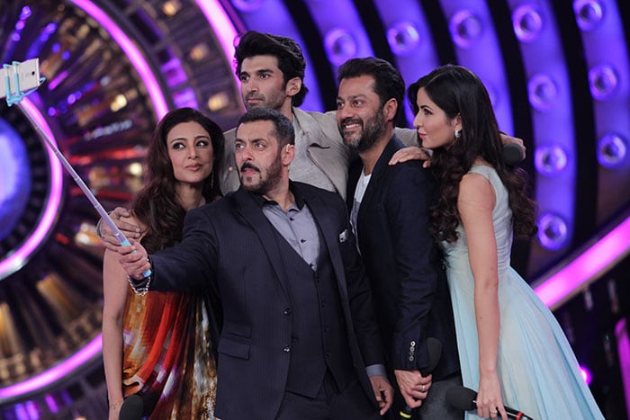 Bigg Boss Finale: Katrina Isn\'t Selfie-Shy When Salman is by Her Side
