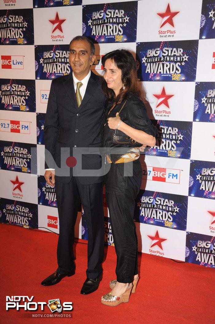 The director of <i>The Dirty Picture</i> Milan Luthria with his wife.