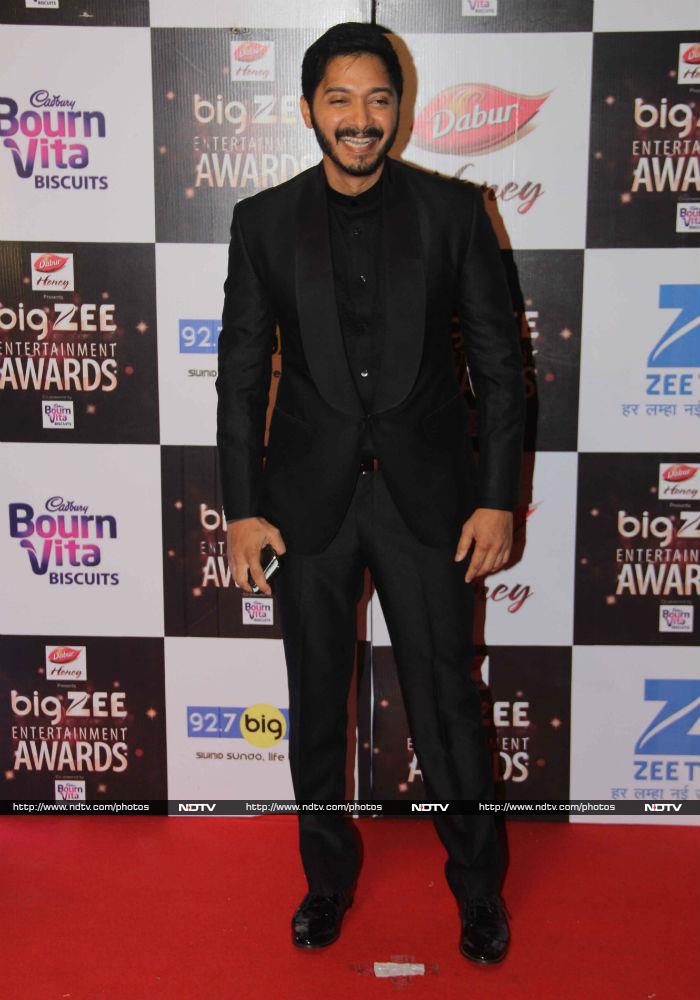 Alia Bhatt, Salman Khan At Big Zee Entertainment Awards Red Carpet
