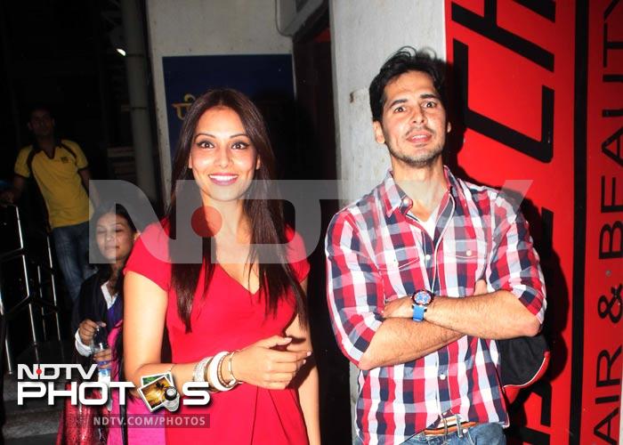 Bipasha\'s special date with ex-beau Dino Morea