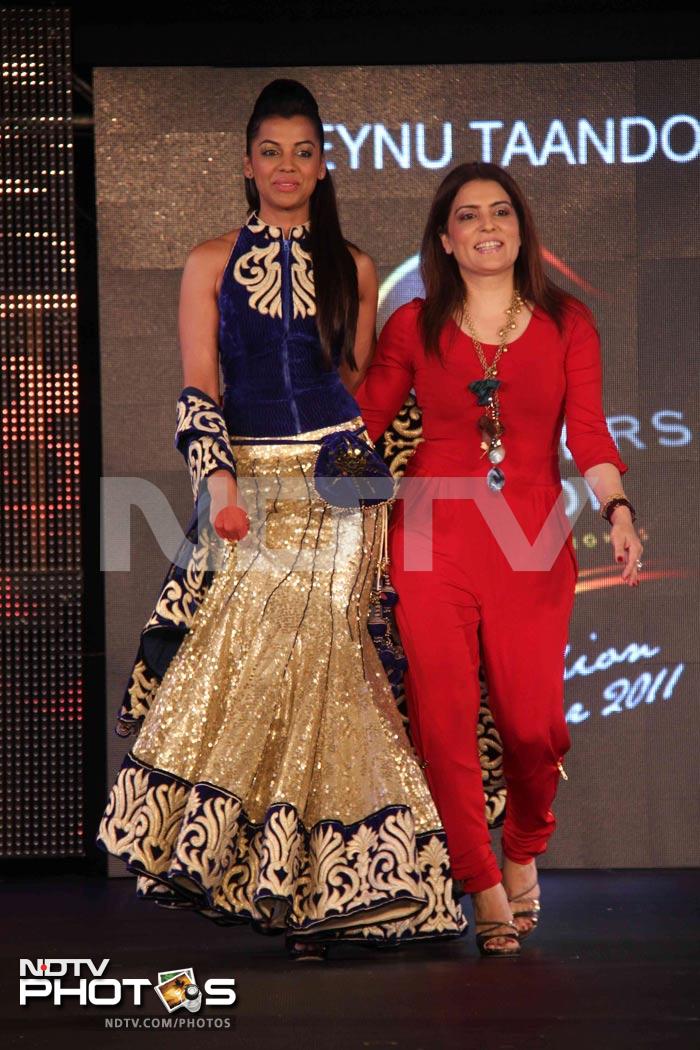 Malaika-Amrita, Mugdha steal the show