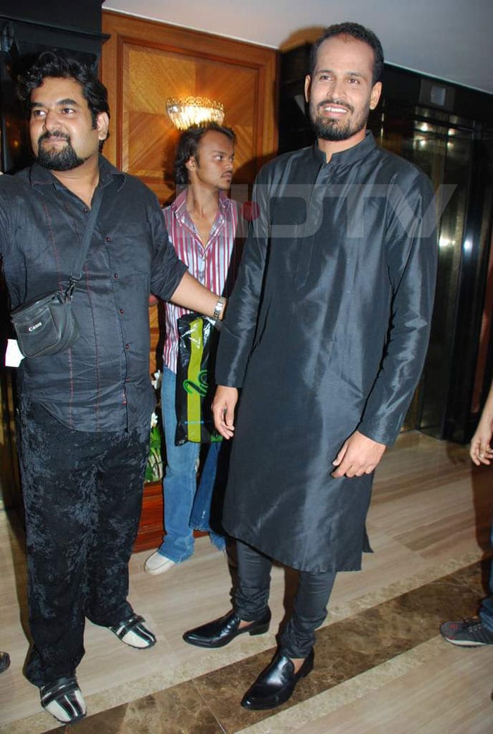 Cricketer Yusuf Pathan walked the ramp for Vikram Phadnis.