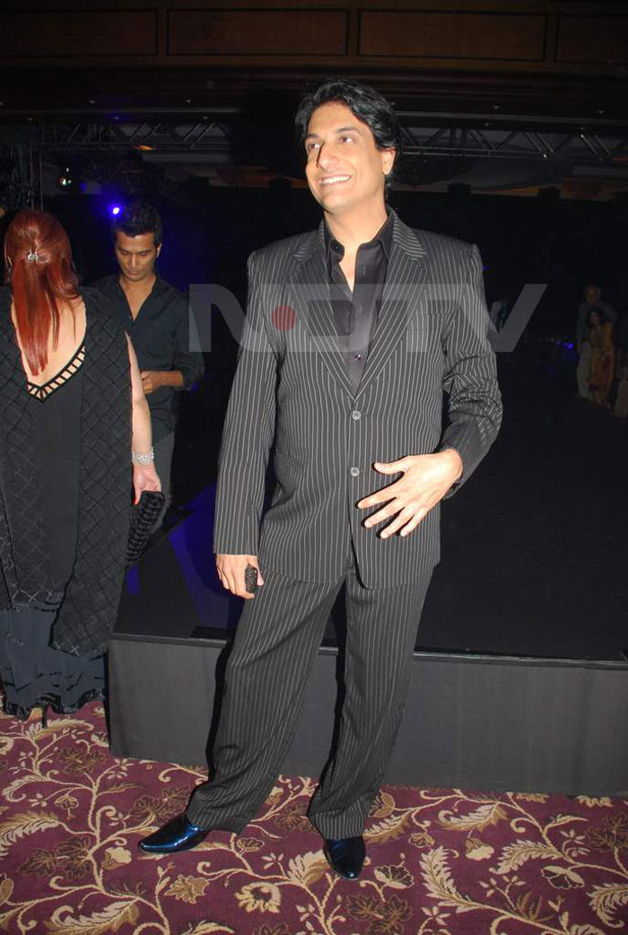 Shiamak Davar plays it safe with black.