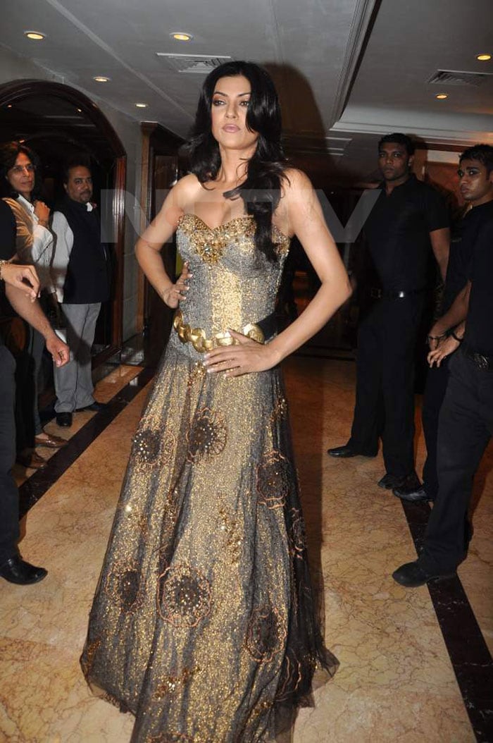 Sushmita Sen, the show-stopper for Vikram Phadnis.