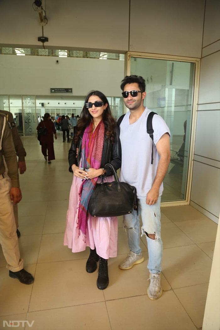 Blockbuster Airport Spotting: Shahid, Mohanlal, Yash And Other Stars