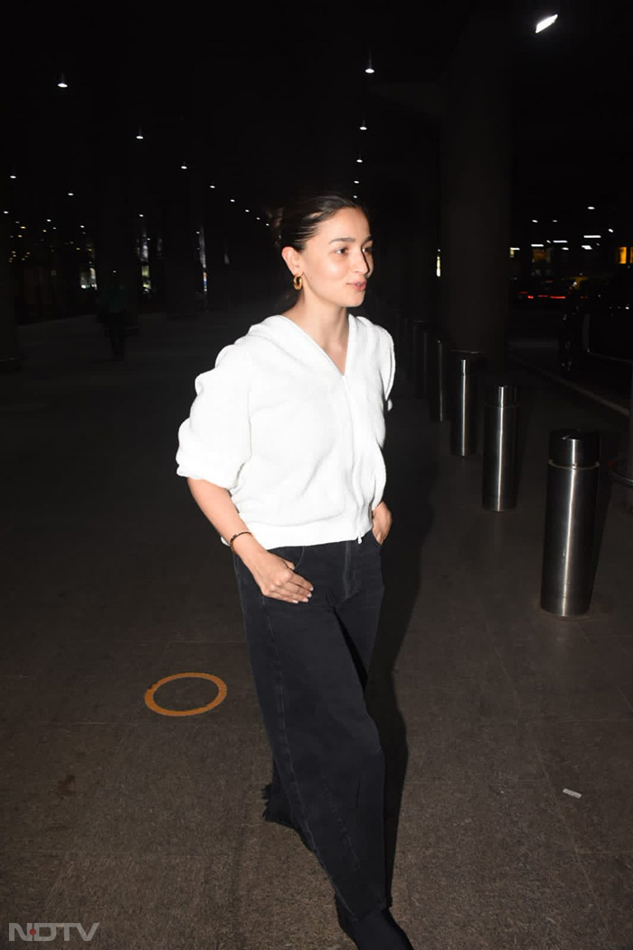 Blockbuster Airport Spotting: Alia Bhatt, Rashmika Mandanna And Parineeti Chopra