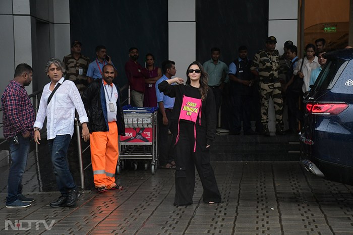 Blockbuster Airport Spotting: Deepika, Ranveer, Alia And Others