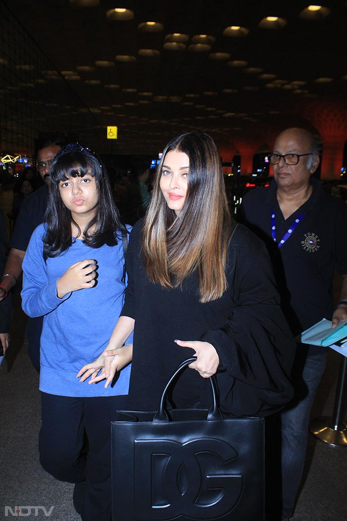 Blockbuster Airport Spotting: Aishwarya Rai Bachchan, Sonam Kapoor And Others