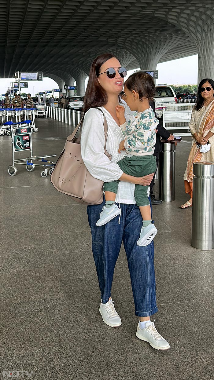 Dia Mirza was pictured with her son Avyaan Azaad Rekhi. (Image Courtesy: Varinder Chawla)