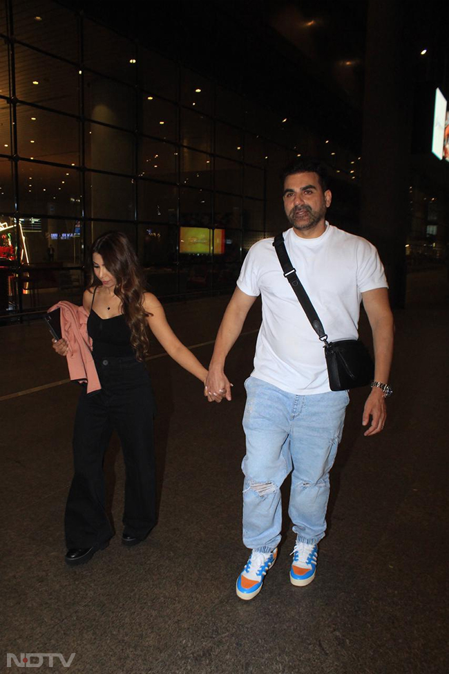 Arbaaz Khan was clicked with wife Shura Khan. (Image courtesy: Varinder Chawla)