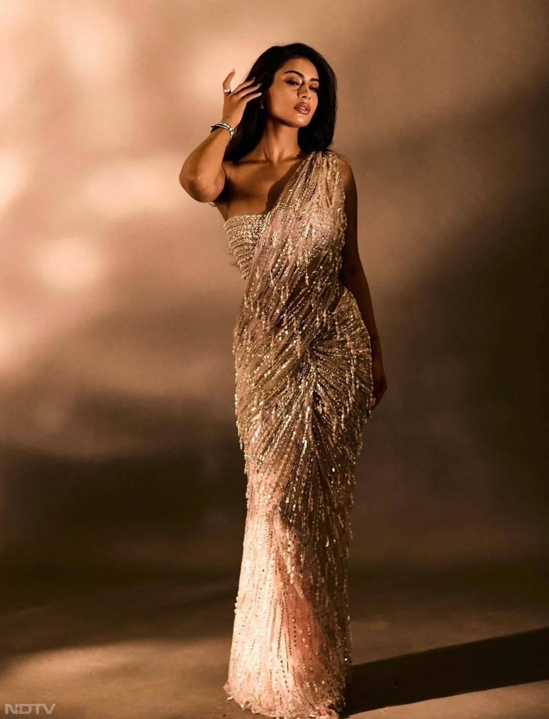 फैंस को बेसब्री से इंतजार है कि उनका कब बॉलीवुड में डेब्&zwj;यू होगा. nysadevganx/Instagram