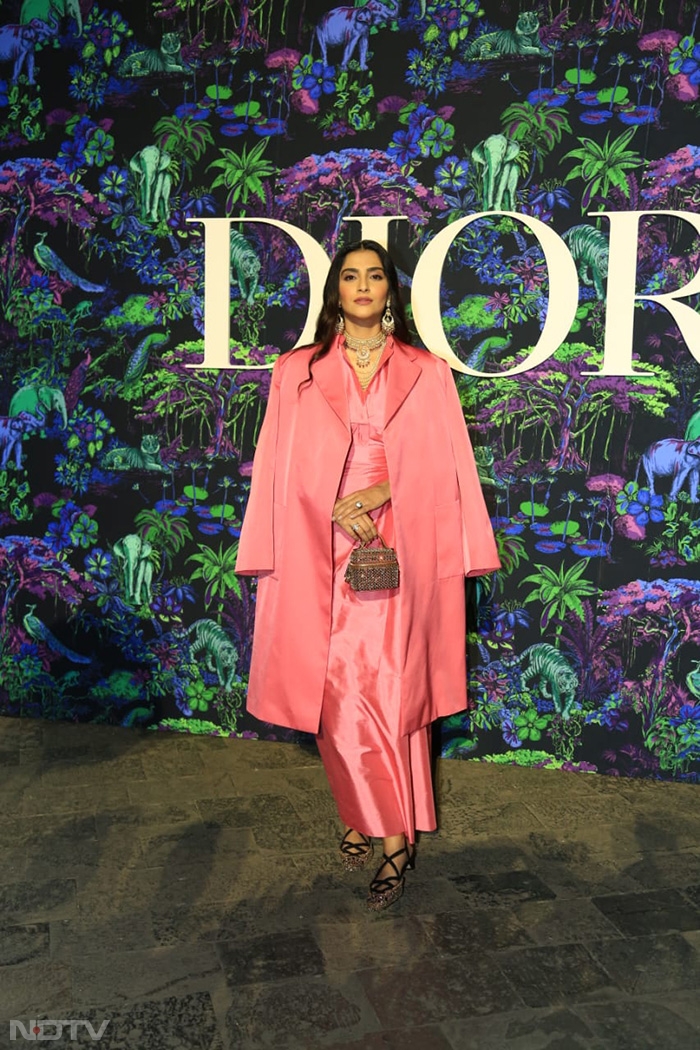 Bollywood For Dior: Rekha, Anushka, Sonam And Others Dressed To Impress