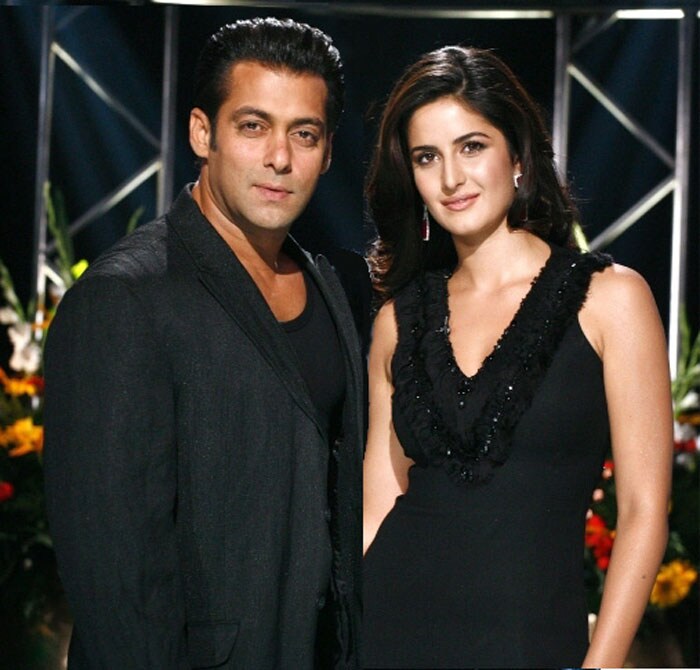 Salman-Katrina: The two love-birds had broken-up and patched-up several times in past. Of late, they even spoke openly about their singe status. There were reports of cold war between the two, but recently they came together to entertain the audience on the reality show Bigg Boss, that's not all Katrina was also spotted leaving Salman Khan's residence recently.