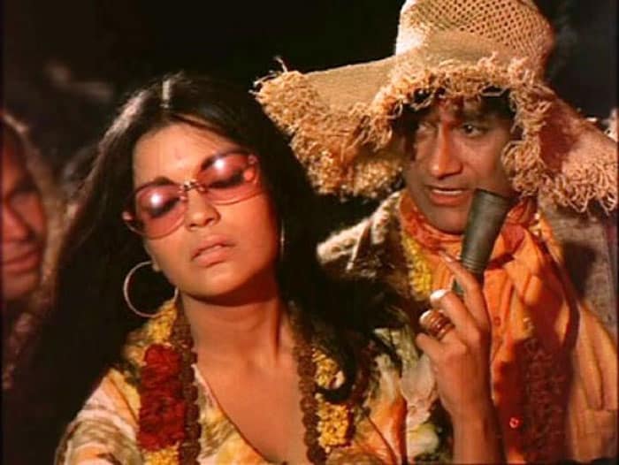 Smoke Gets in Your Eyes: The ?70s belonged to Zeenat Aman and her hippie chic look in <i>Hare Rama Hare Krishna</i>.