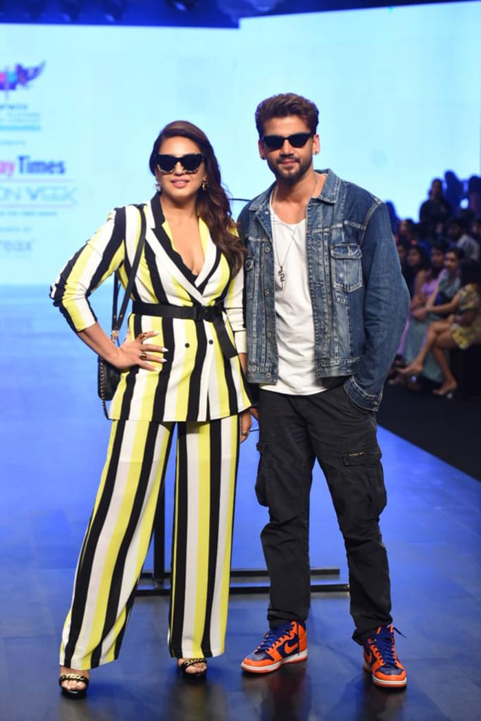 Bombay Times Fashion Week 2022: सोनाक्षी सिन्हा समेत कई सितारों ने किया रैंप वॉक